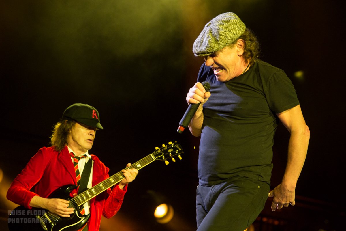 acdc-8
