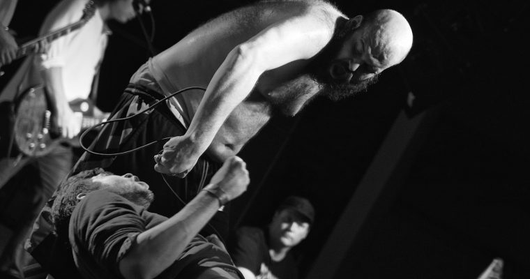 Noise Floor Radio Volume 98